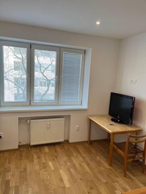 Brand New Apartment In The Heart Of Bratislava Extérieur photo